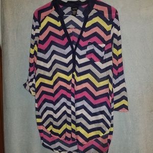 Junior's XL Rue 21 Chevron shirt